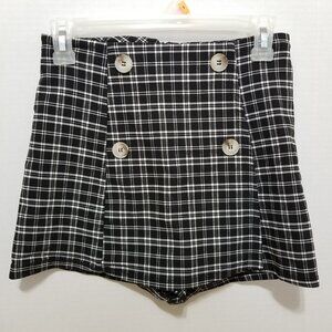 Altar'd State skort Medium Bonnie plaid button accent mini stretch